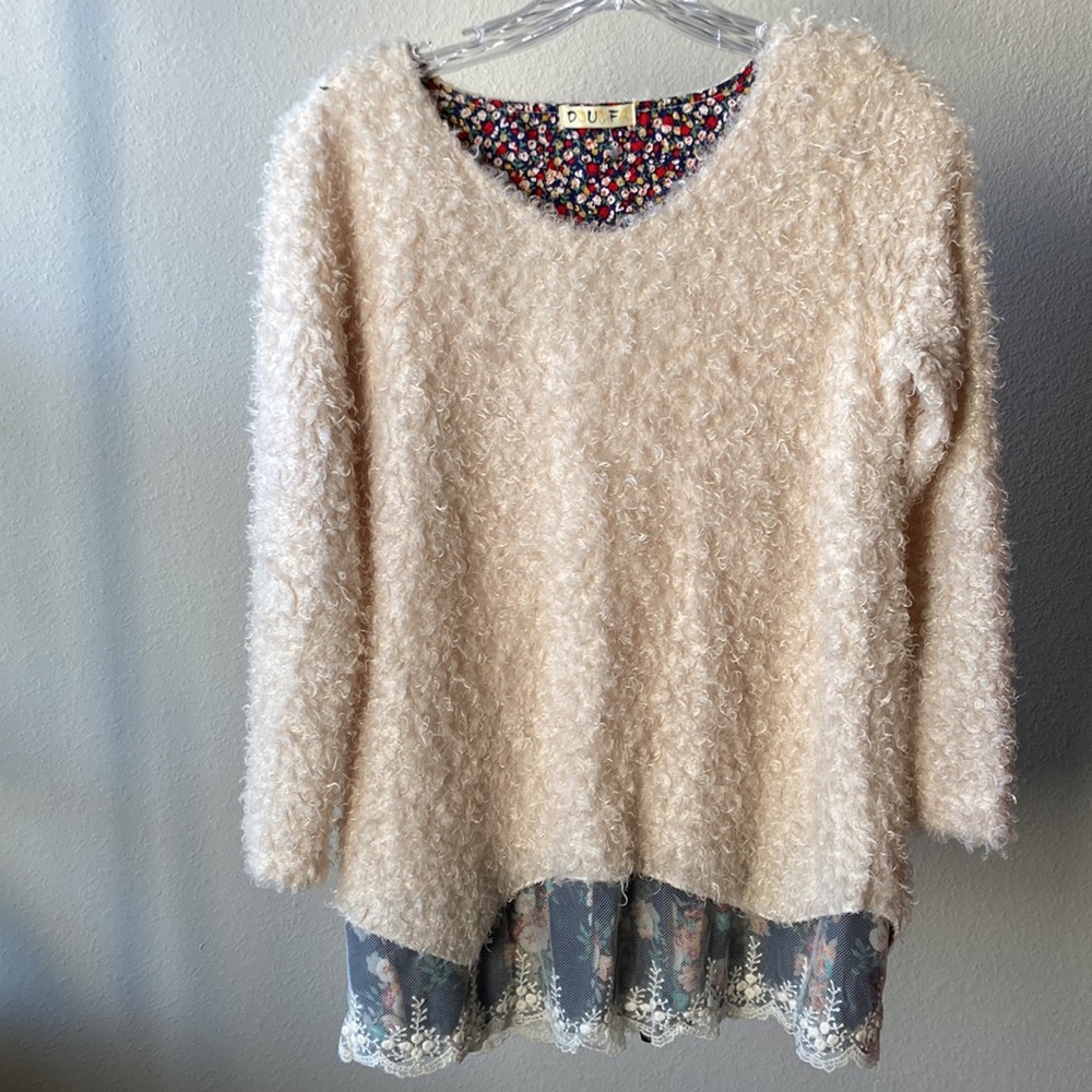 Layered Sweater - Picture 6 of 9